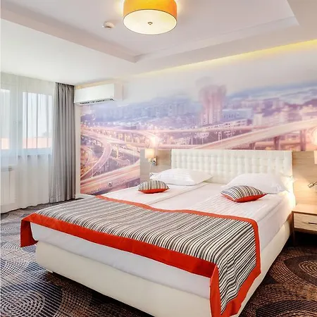 Plaza35 Aparthotel